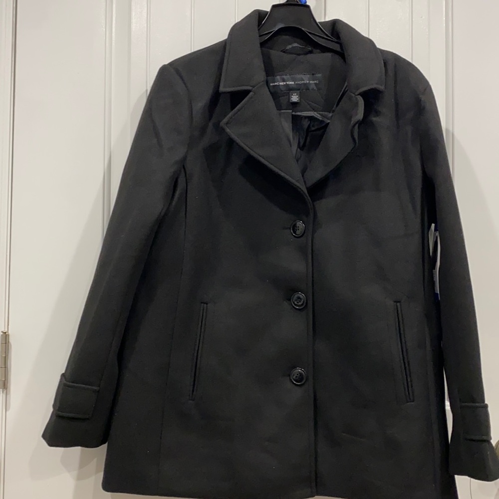 NWT Women’s Coat Size L